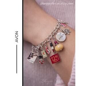 MSRP: $35 | ✨ Vintage Avon 125 Years Charm Bracelet ✨SAME DAY or NEXT DAY SHIP